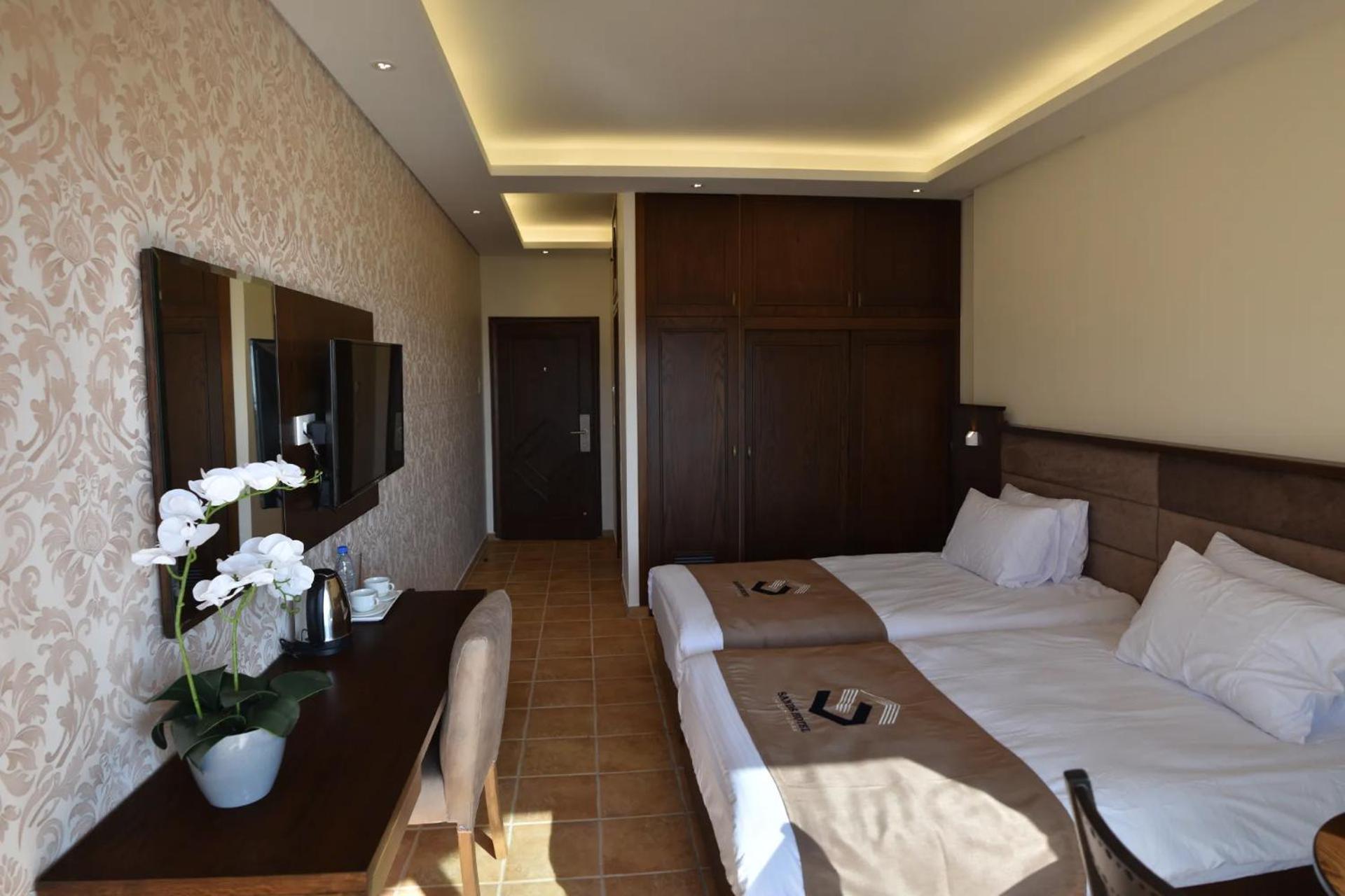 Sands Hotel Byblos Exteriör bild